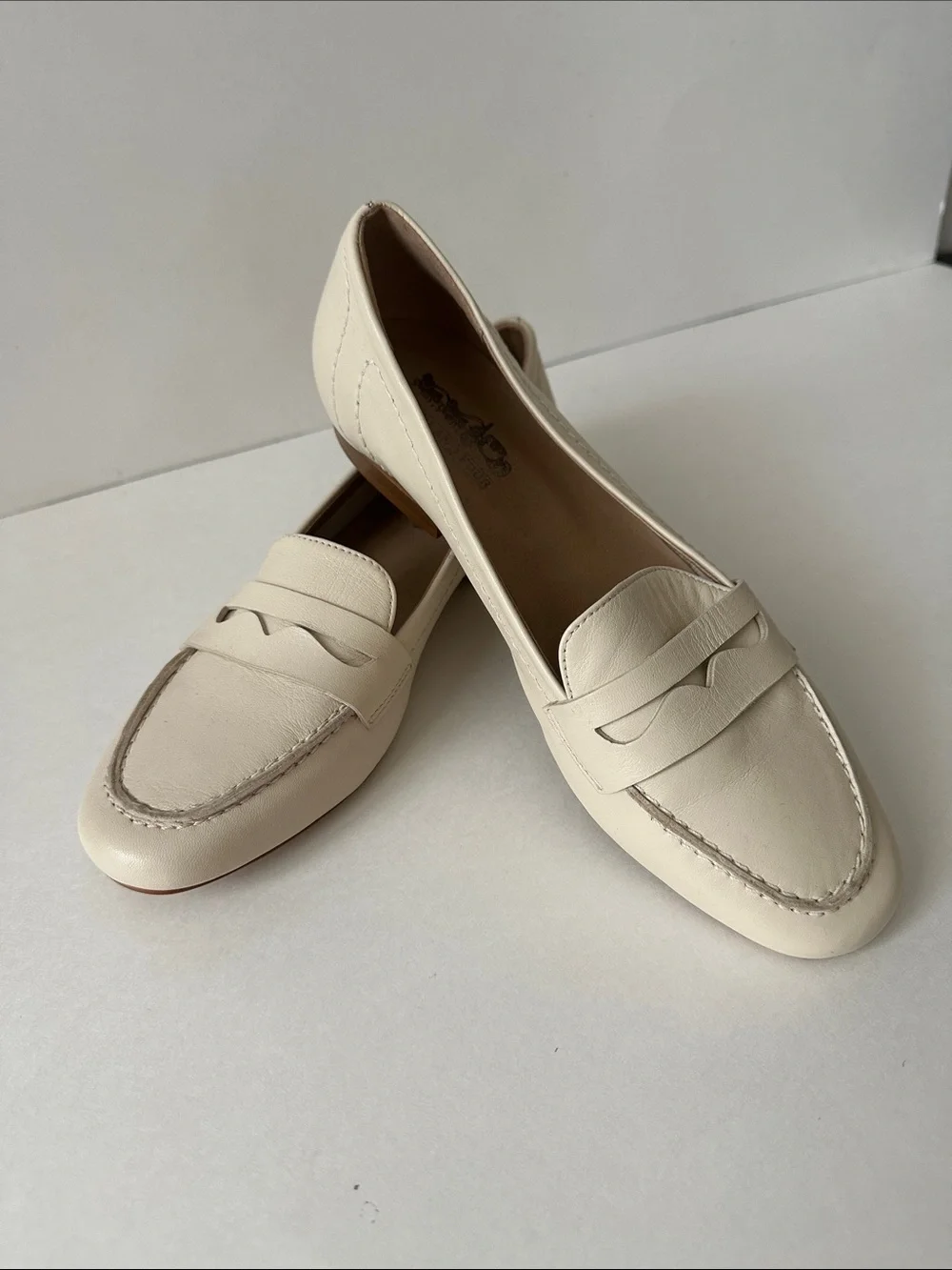 Coach smooth cream