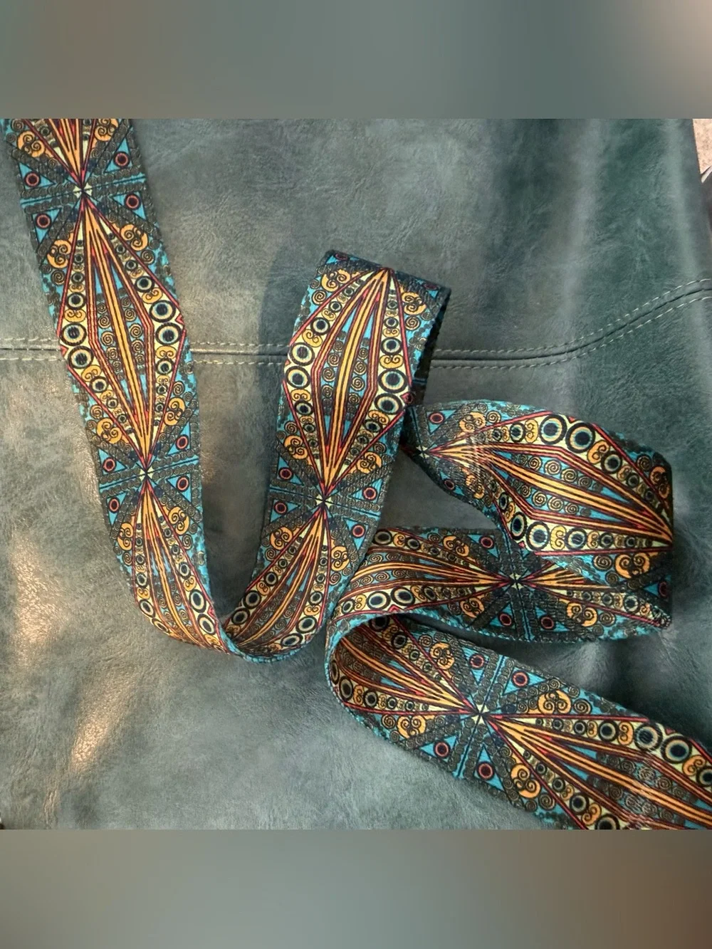 Free People pockets closure width