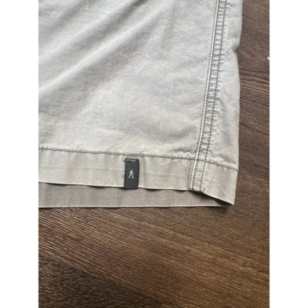 Royal Robbins used item