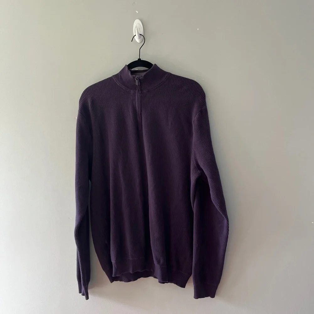 Tommy Bahama solid dark