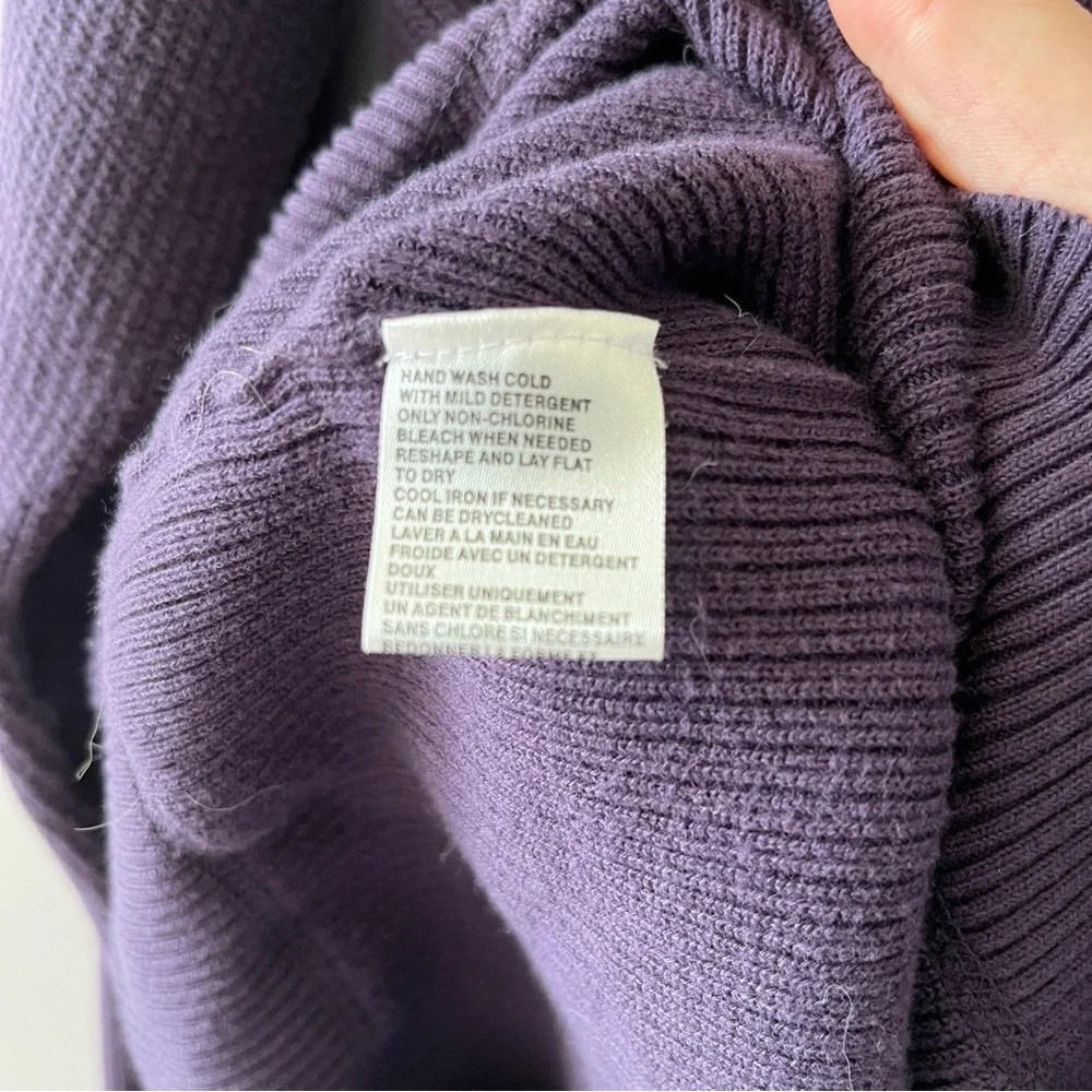 Tommy Bahama solid dark