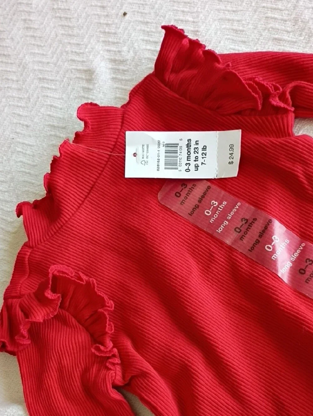 GAP bright red