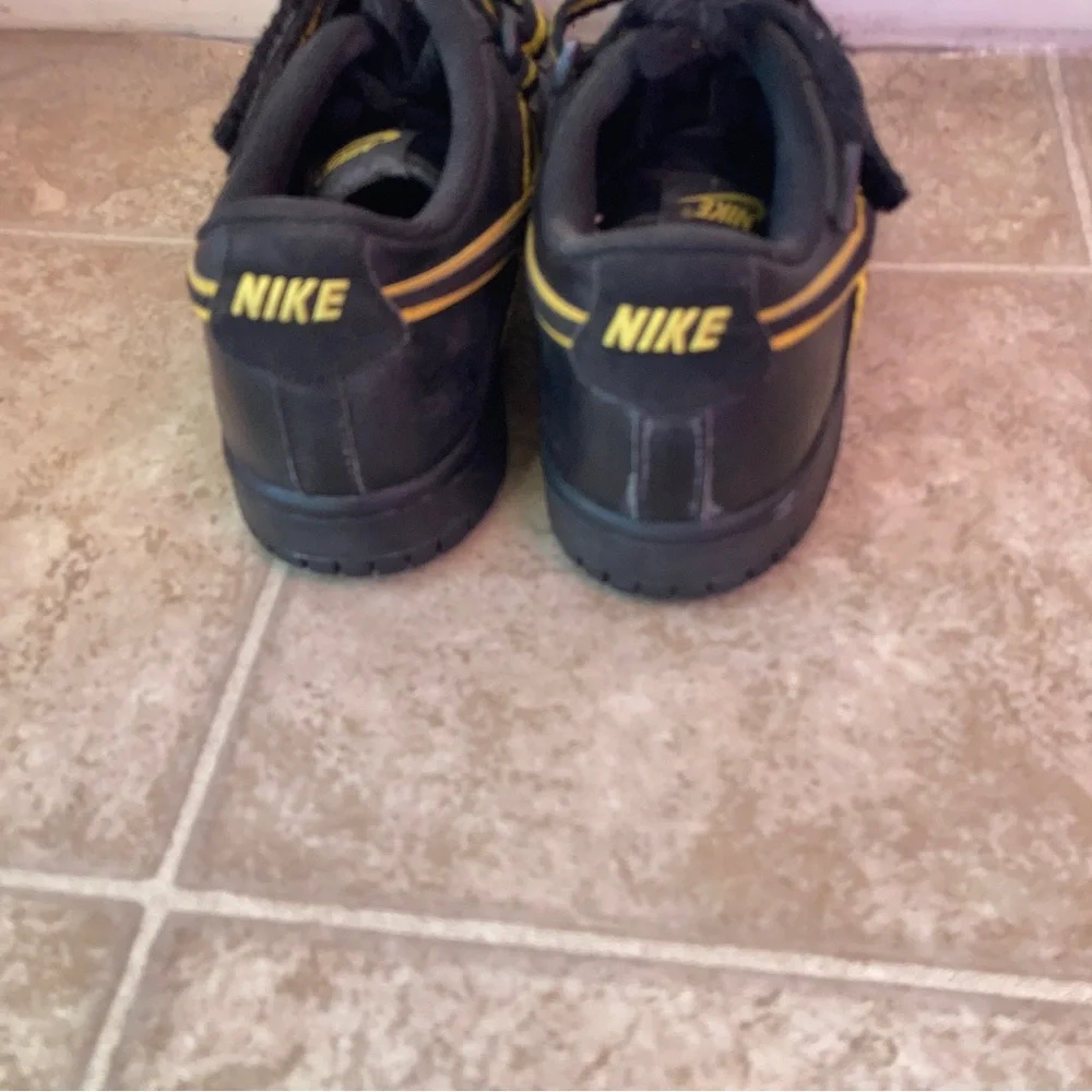 Nike low top