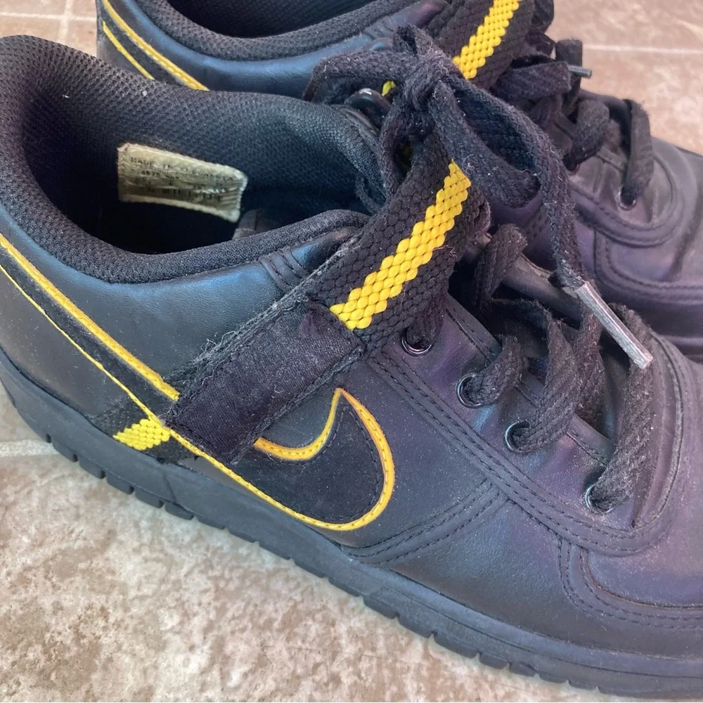 Nike low top