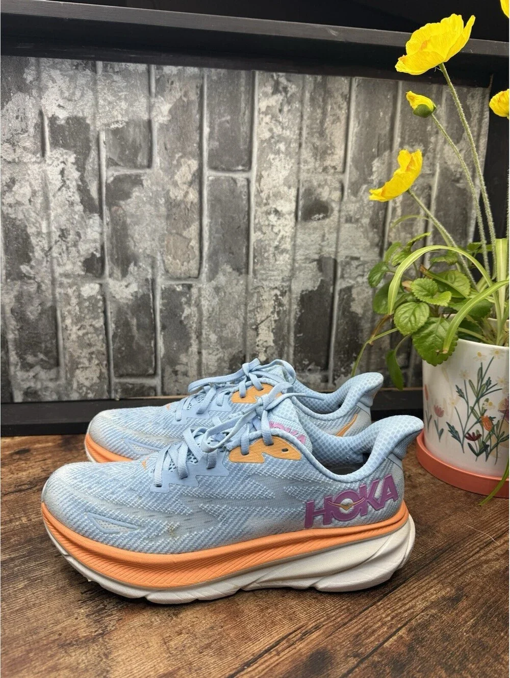 Hoka One One hoka one