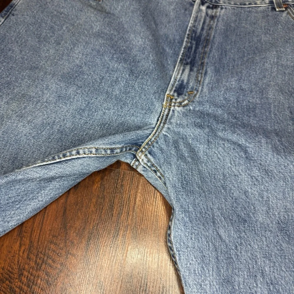 Levis photos thick