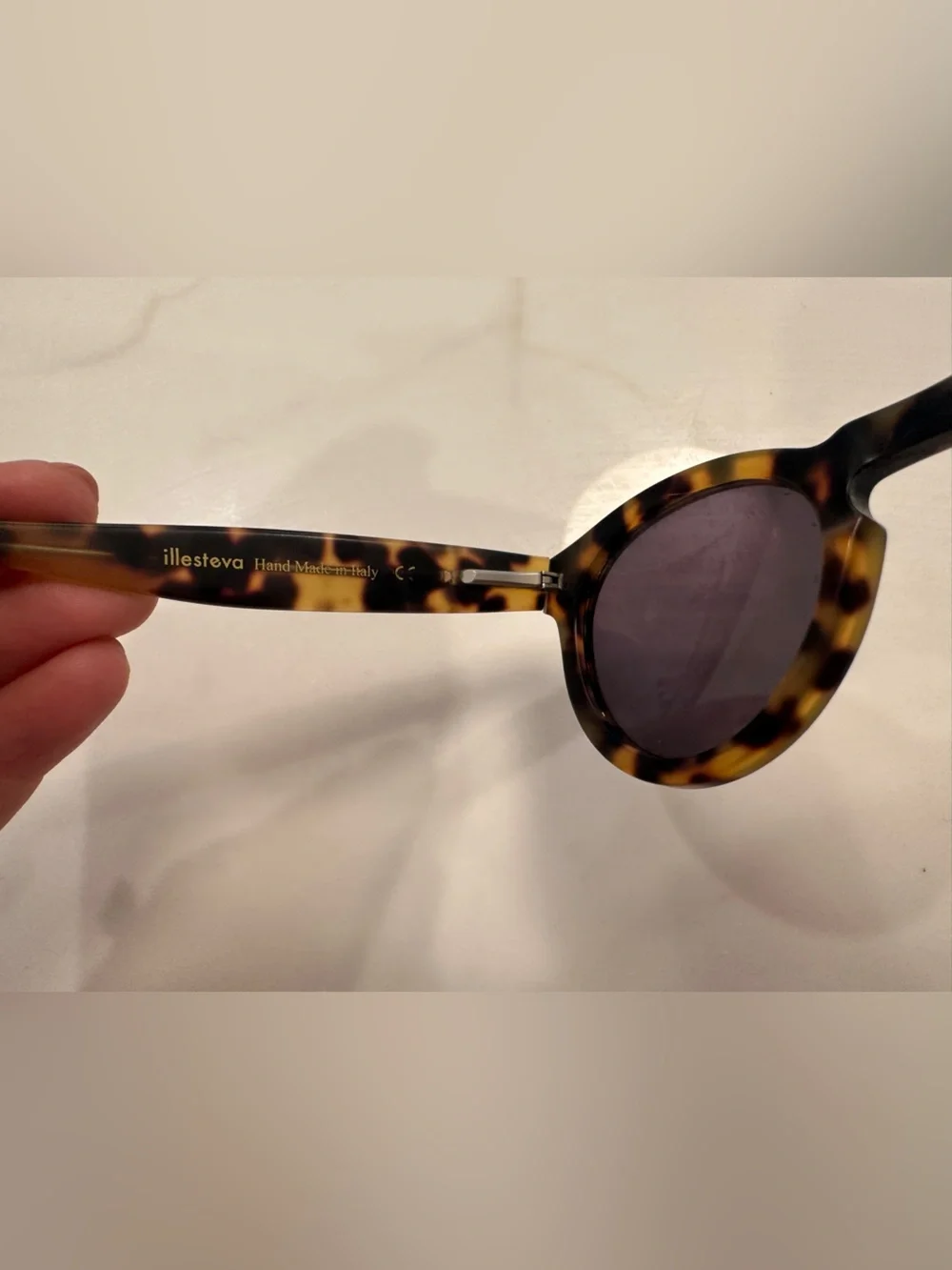 Illesteva round tortoiseshell