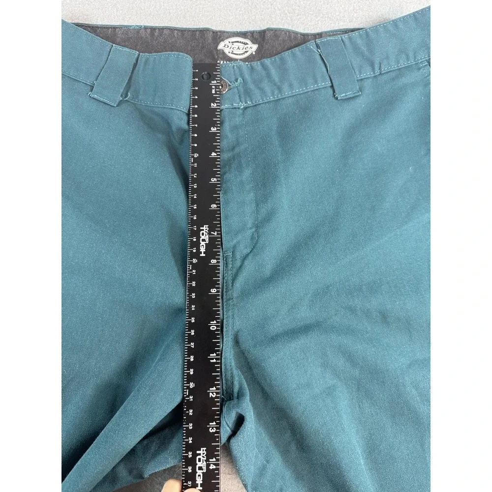 Dickies flex skateboarding