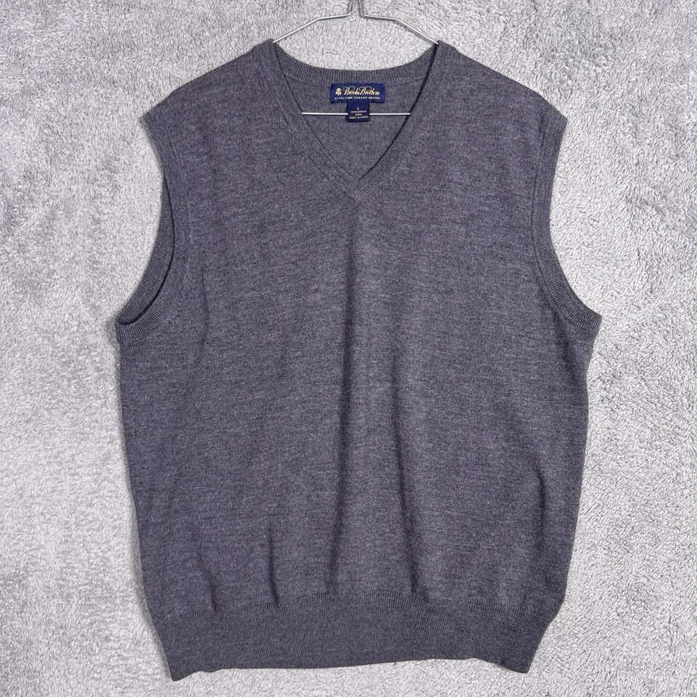 Brooks Brothers Sweater Vest Mens L Extra Fine Italian Merino Wool V Neck Jumper