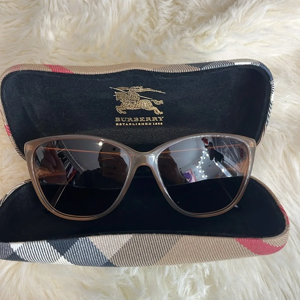 Burberry authentic sunglasses