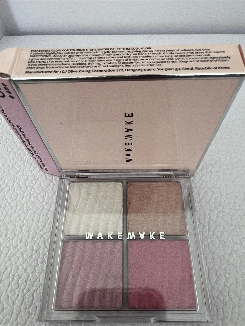 Wakemake Glow Contouring Highlighter Palette – 02 Cool Glow