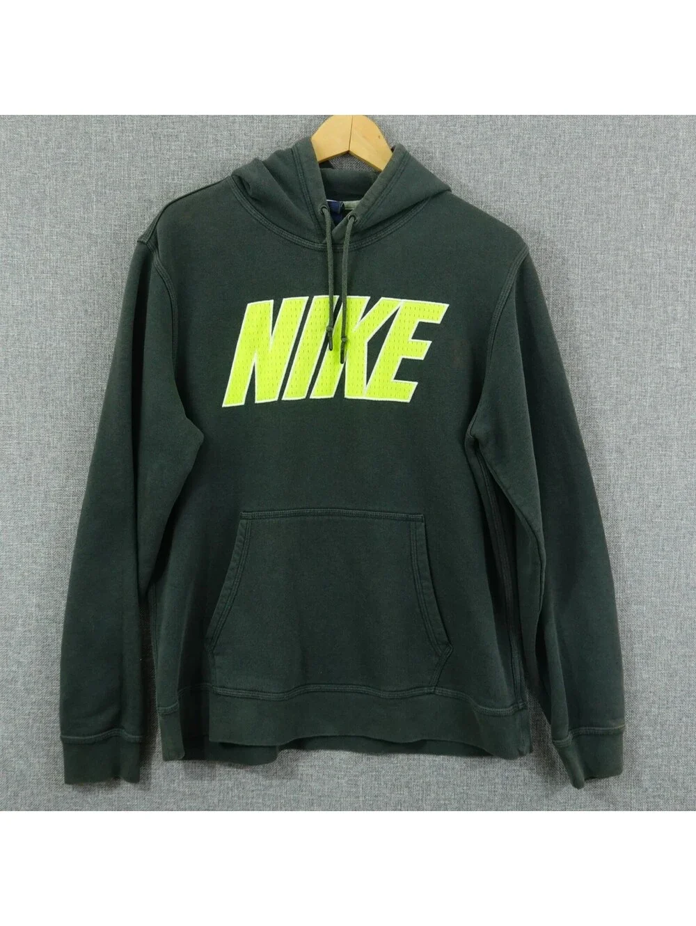 Nike Sz M Gray Hoodie Sweatshirt Neon Yellow Logo Fleece Pullover Cotton Blend