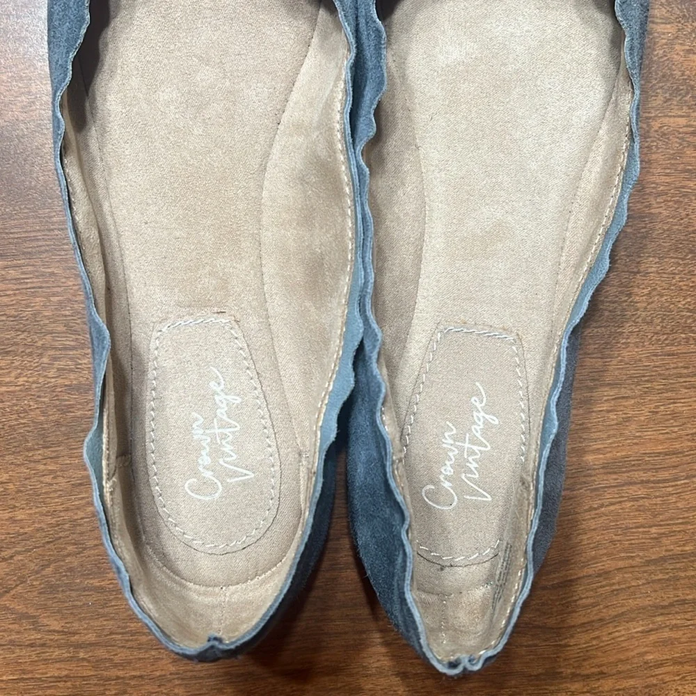 Crown Vintage chic gray