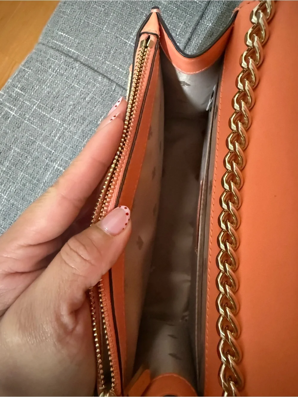 N/A stylish coral