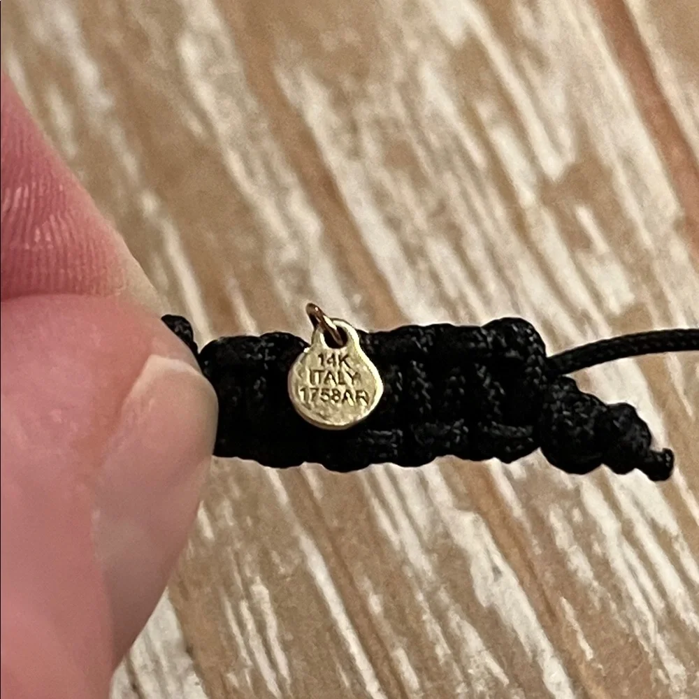 N/A elegant black