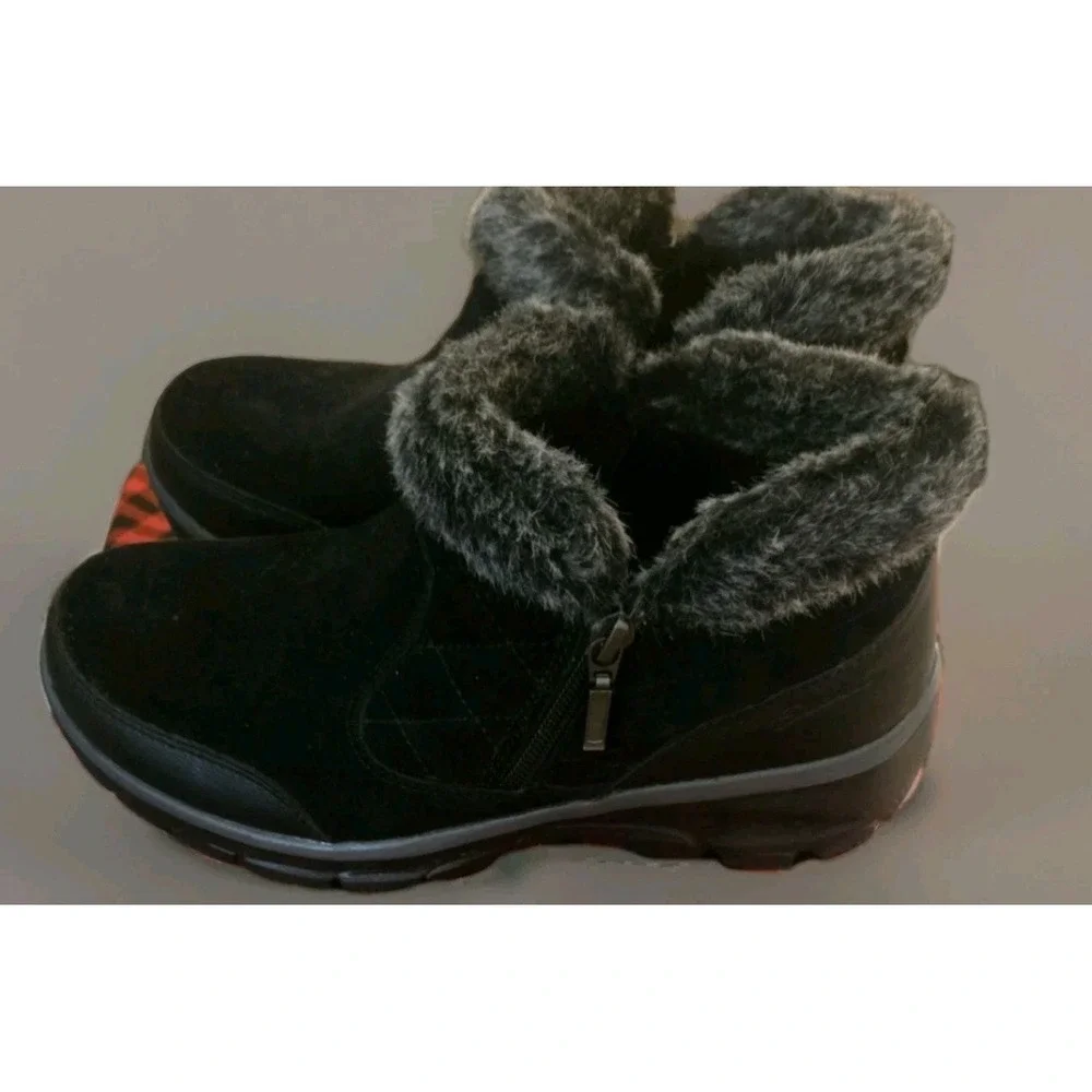 Skechers relaxed fit
