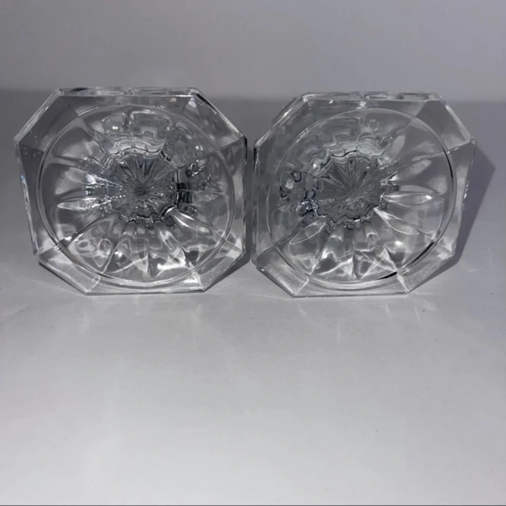 N/A two glass