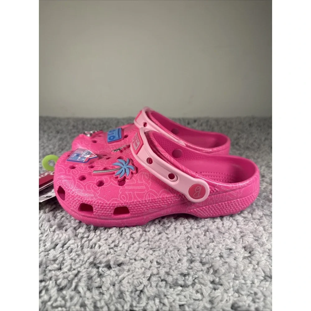 Crocs Kids Mattel Pink Barbie Classic Clogs 211406-90H Size J3 nwt