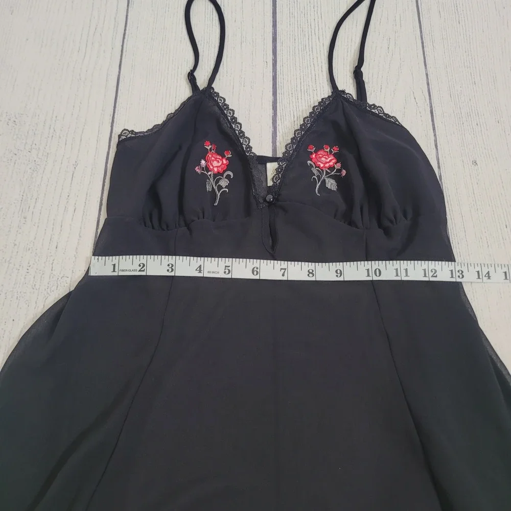 Unbranded this elegant