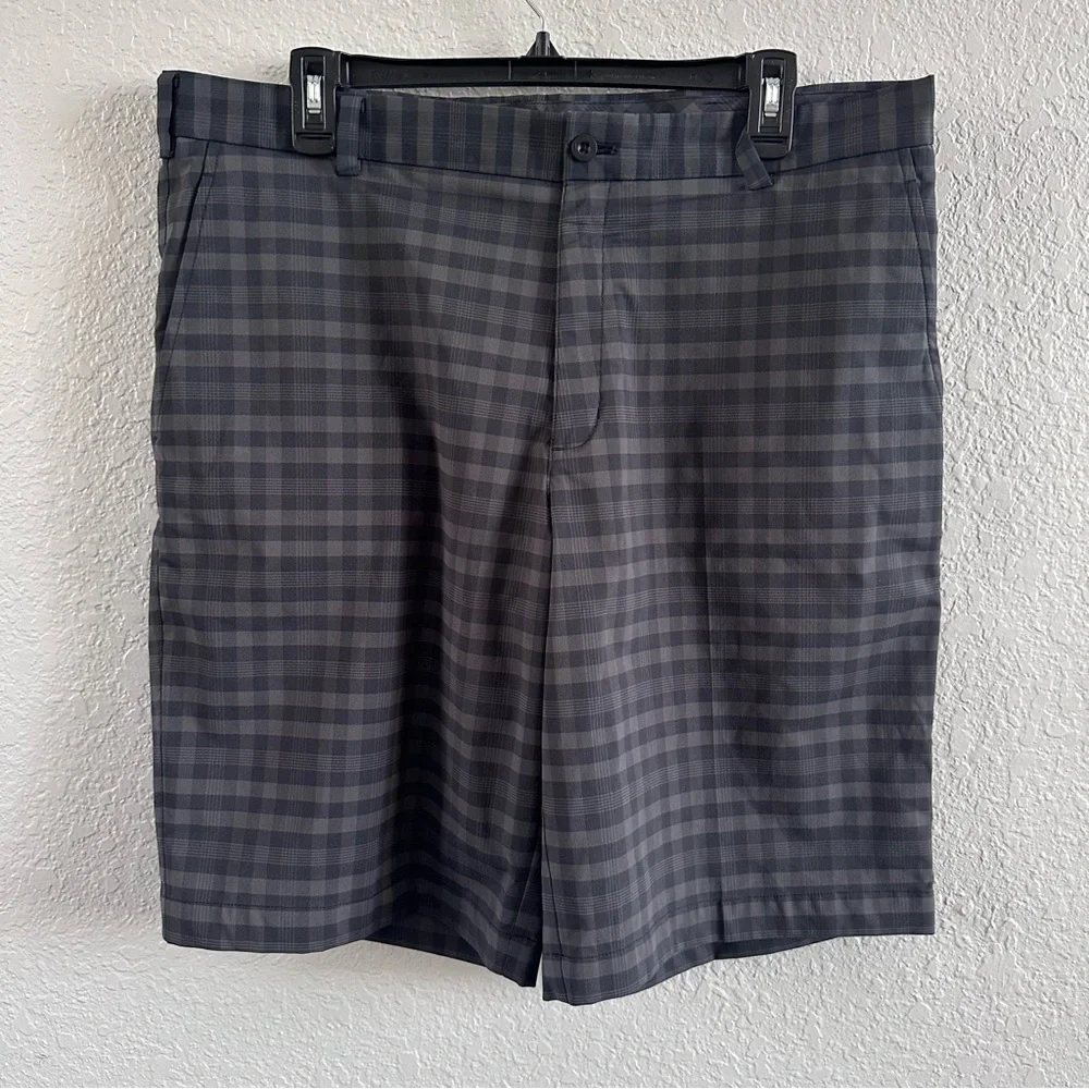 Nike Golf Dri-FIT Plaid Shorts Mens Size 36 Gray Performance Flat Front
