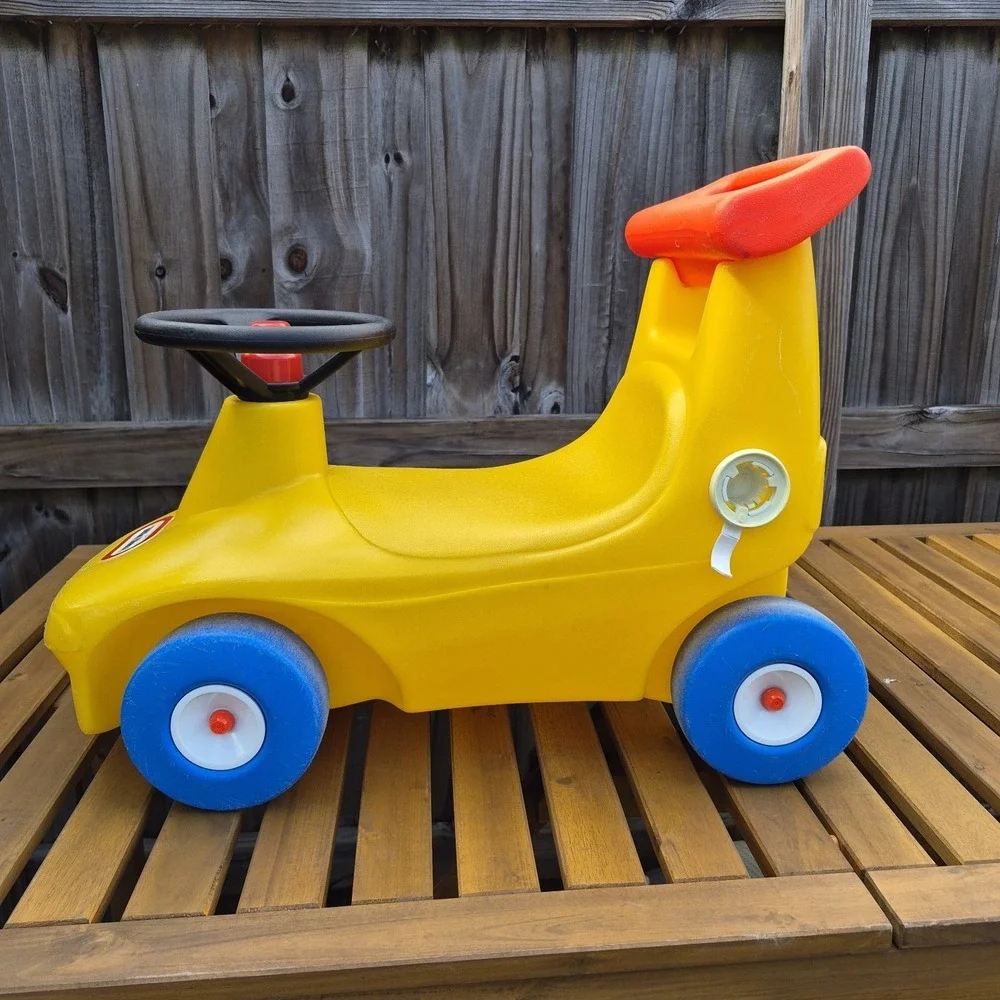 Little Tikes signs wear