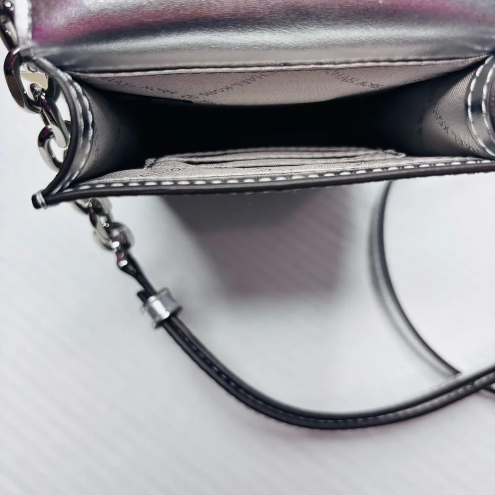 MICHAEL Michael Kors fastening phone