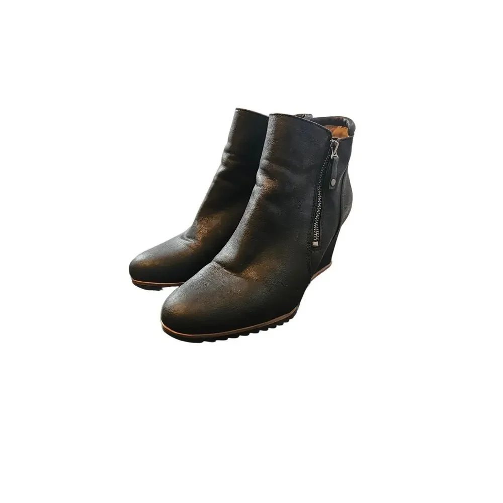 Women's Black Soul Naturalizer Haley Wedge Bootie size‎ 9M