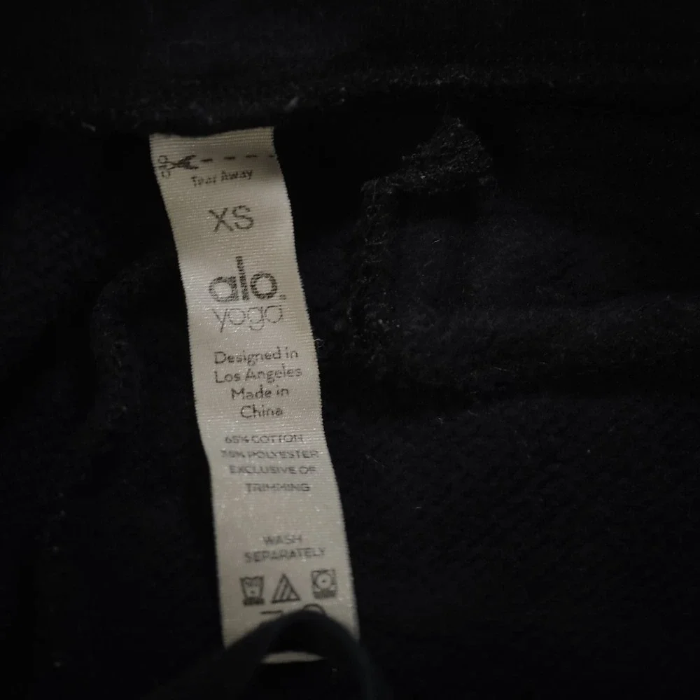 ALO Yoga this item