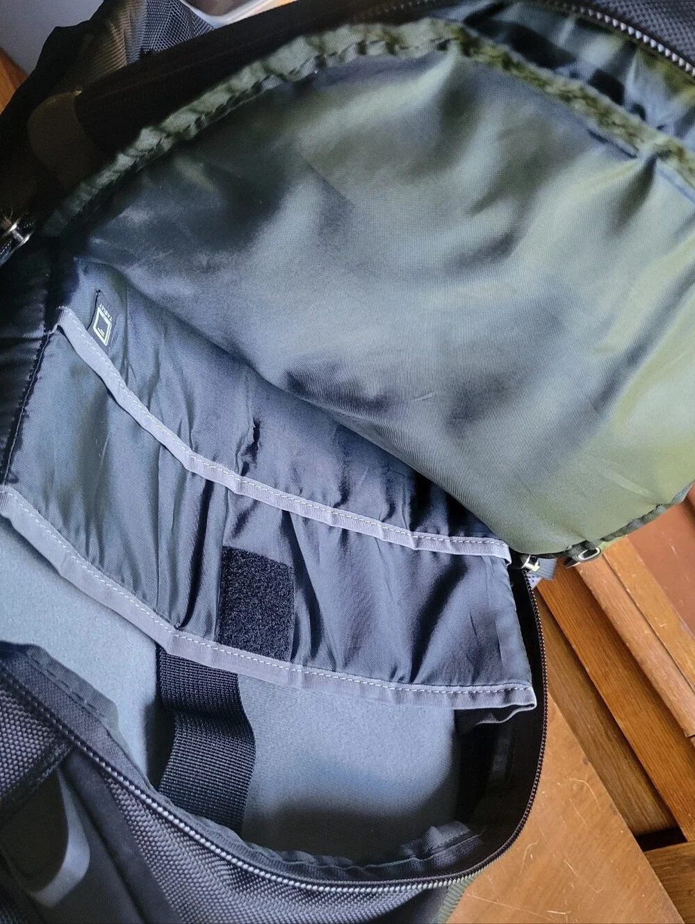 Samsonite durable black