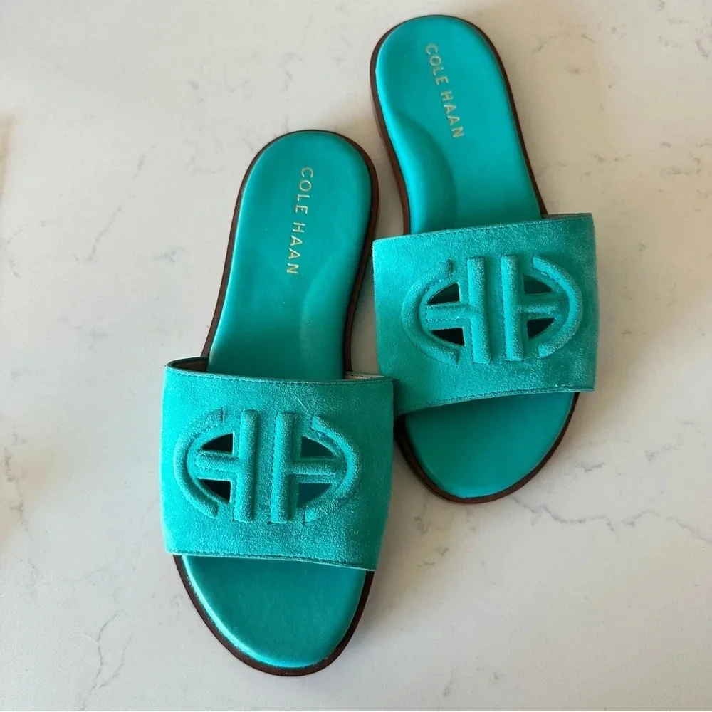 Cole Haan open see logos