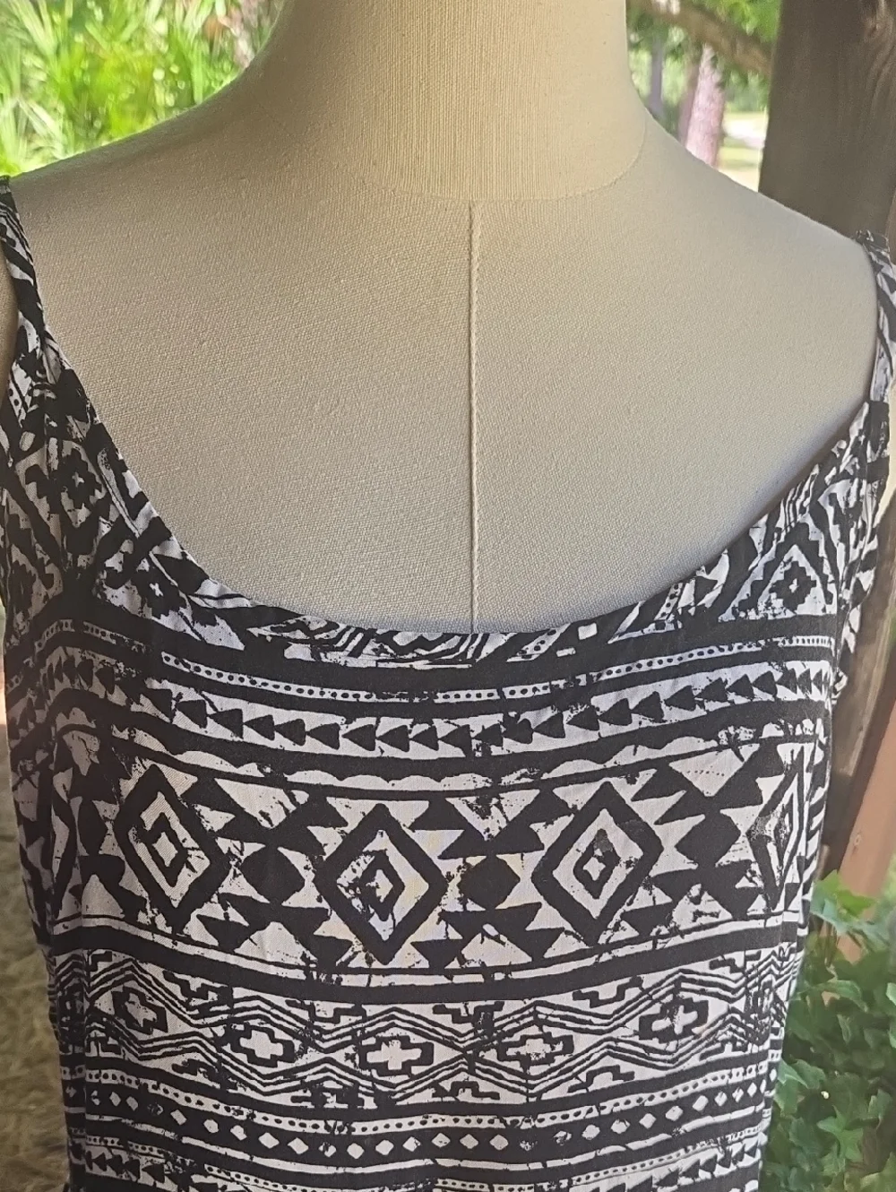 None black cream