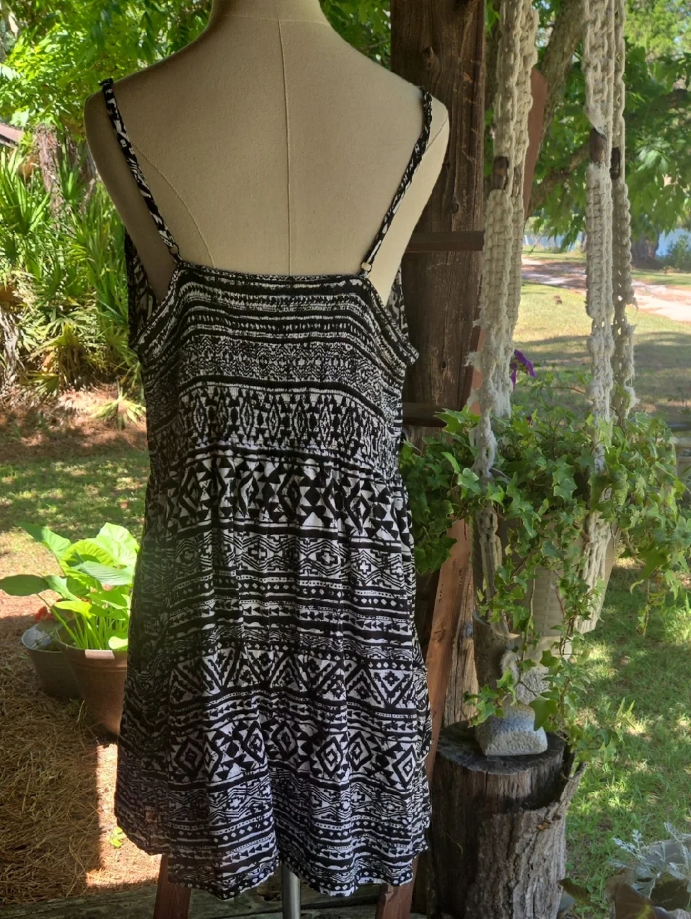 None black cream