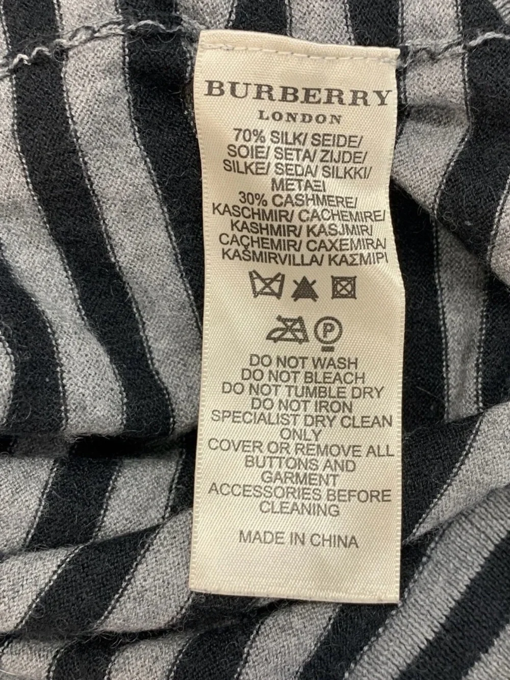 Burberry women neck