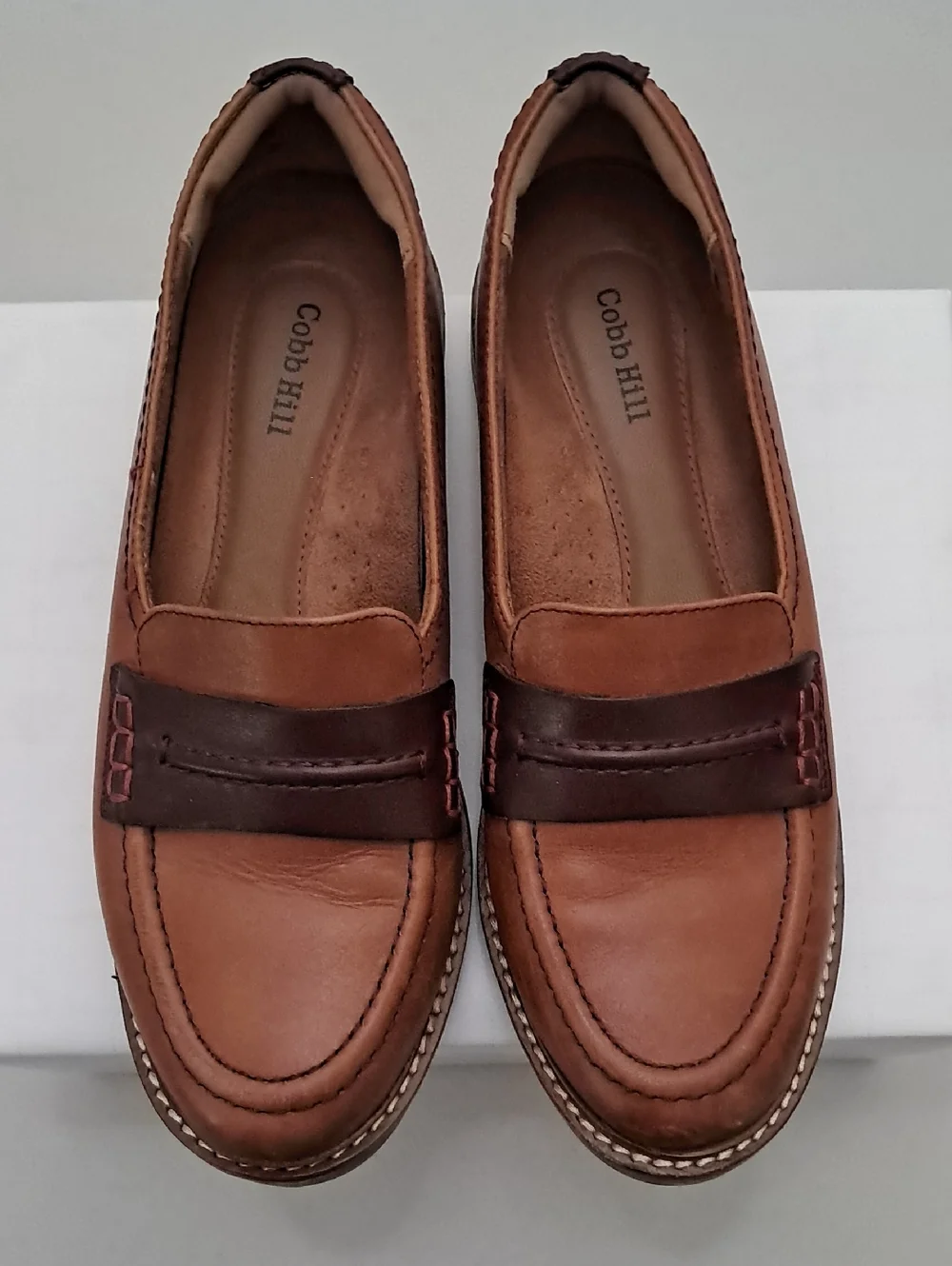 Cobb Hill Women's Size 8 Slip-On Leather  Loafers