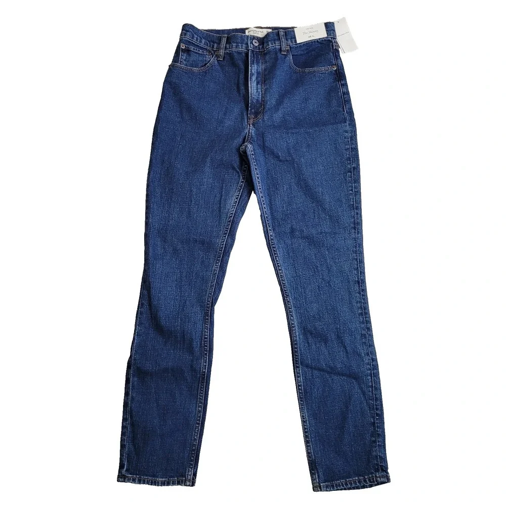 Abercrombie & Fitch zip flattering
