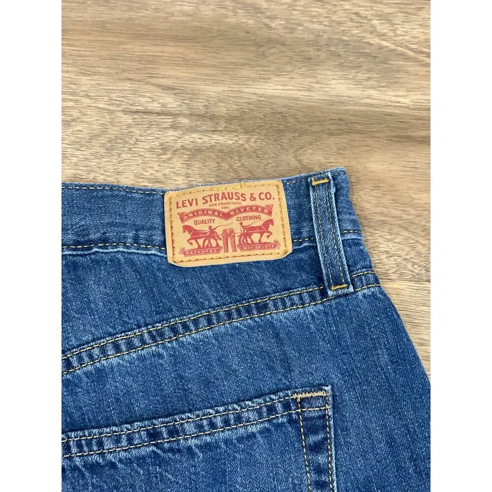 Levis classic pair