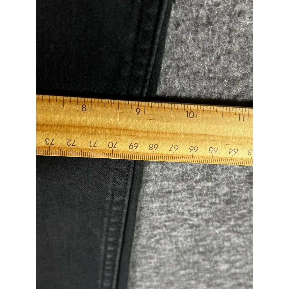 Lee plus regular
