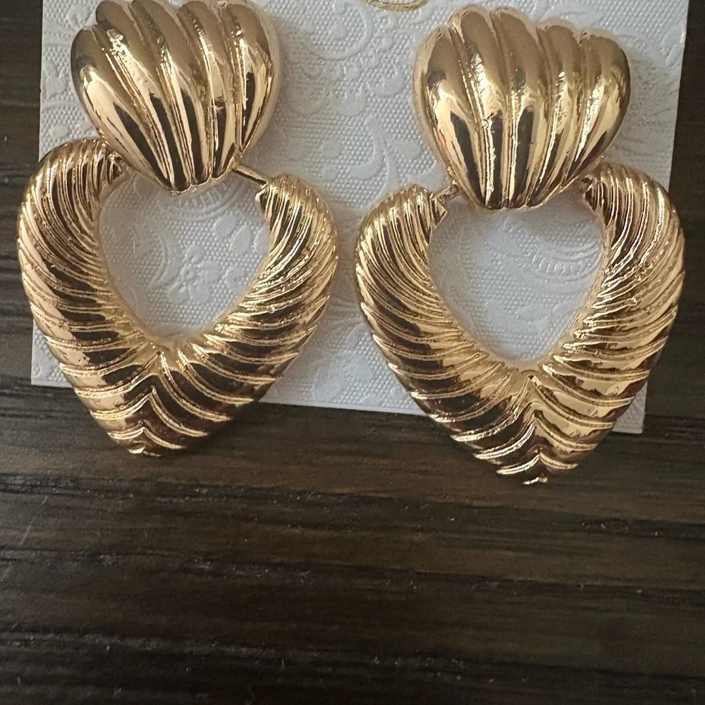Jessica Simpson brand new