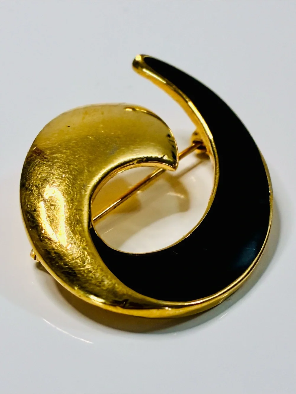 Monet signature brooch