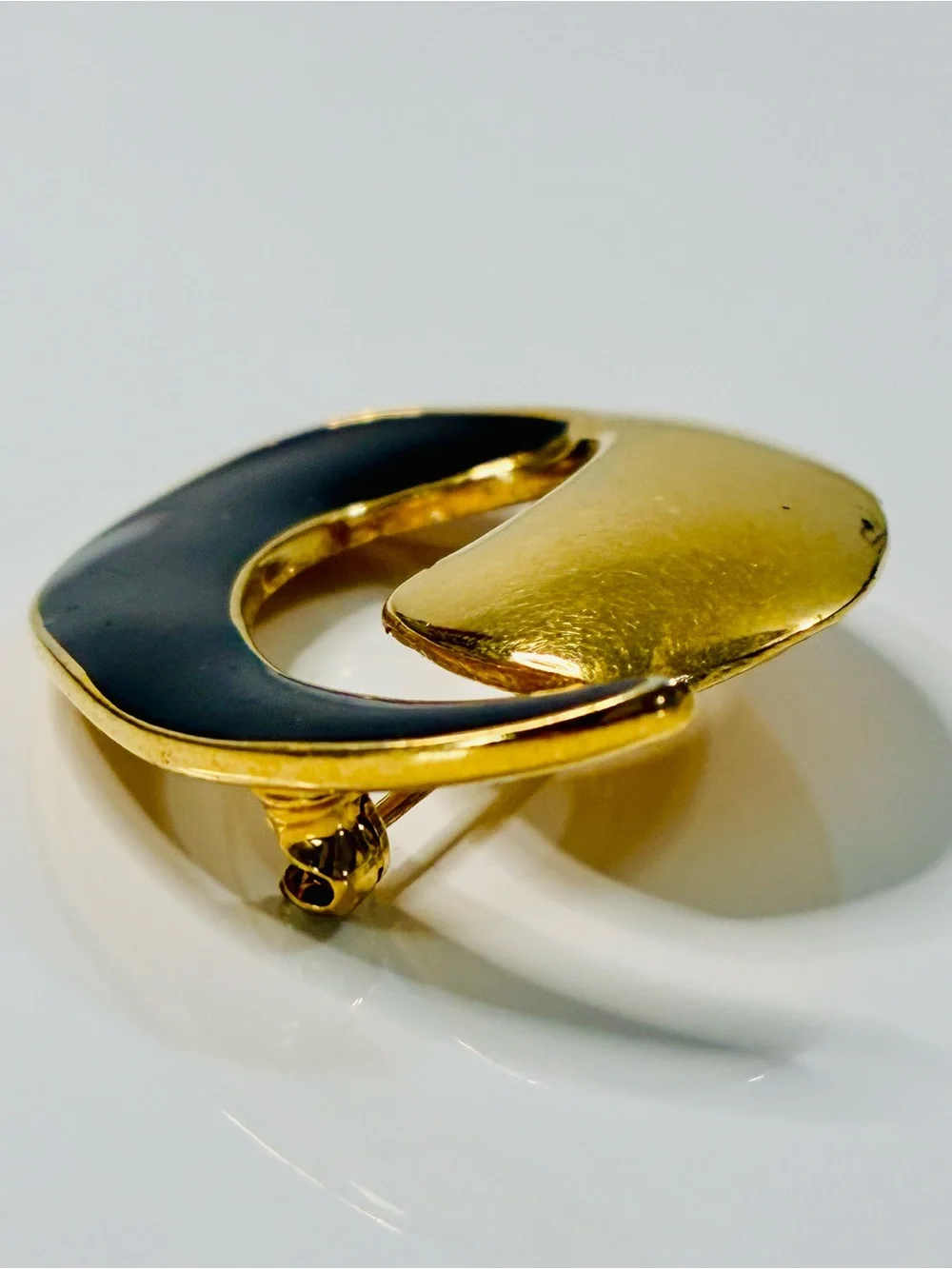 Monet signature brooch