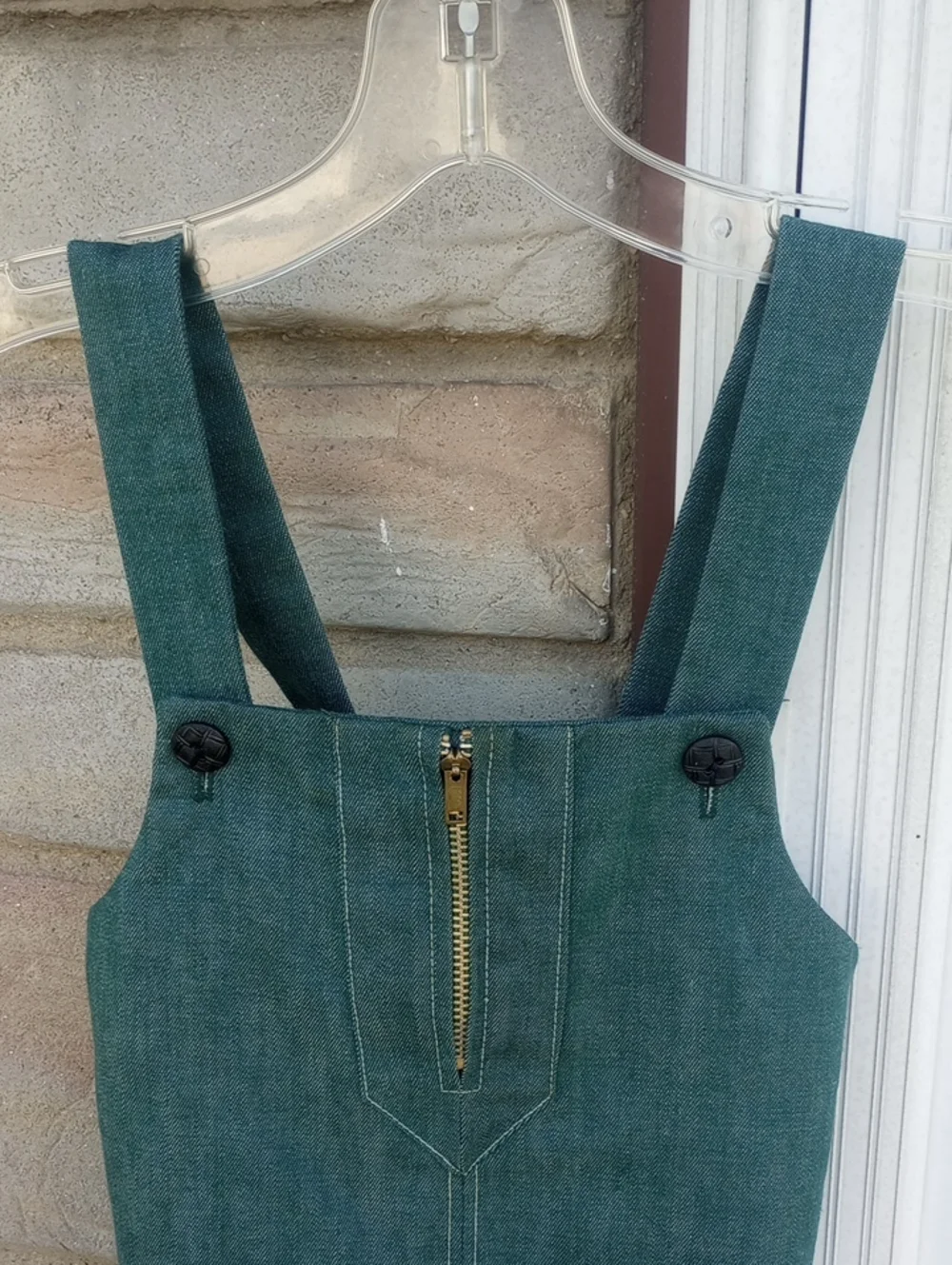 N/A vintage green