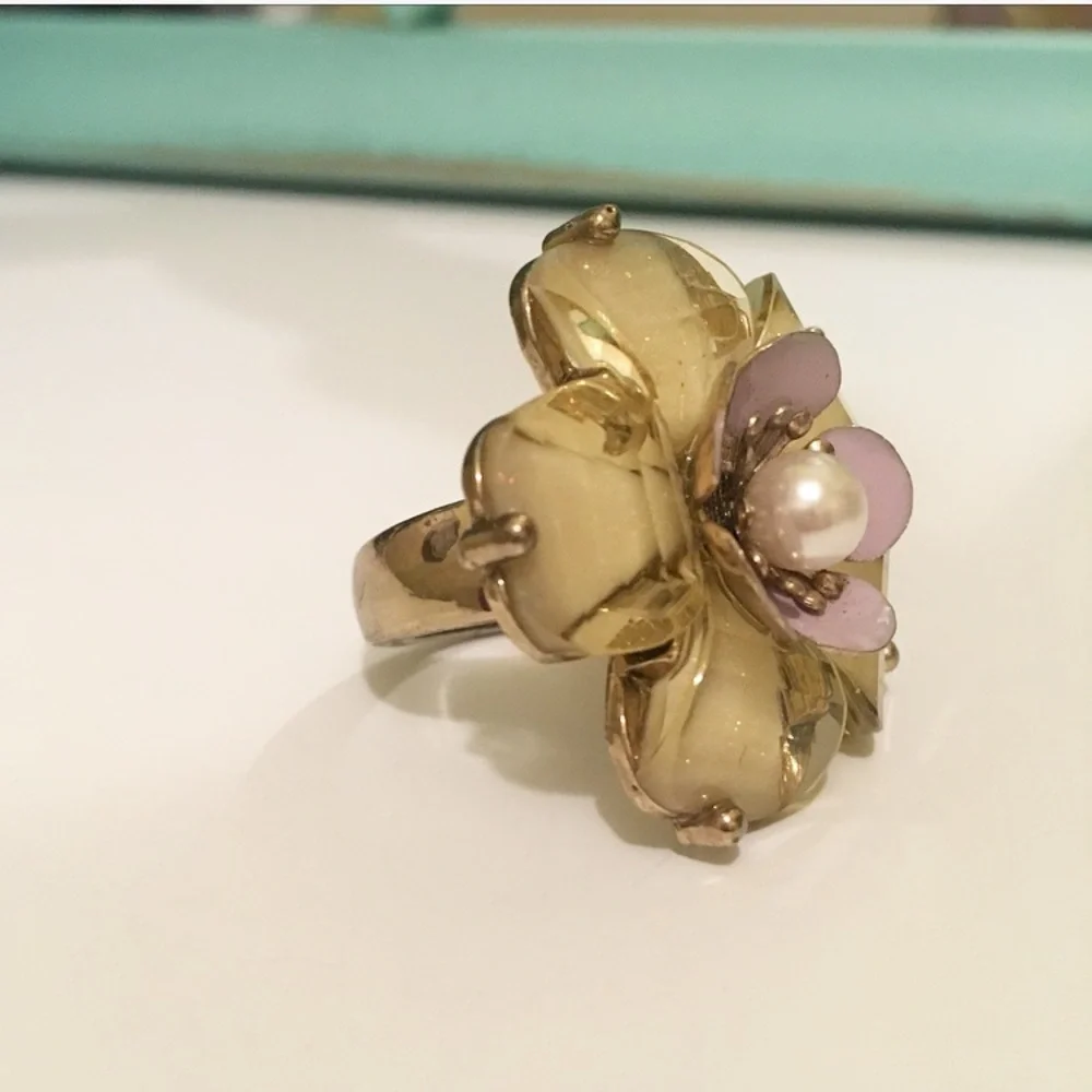 N/A sparkly flower