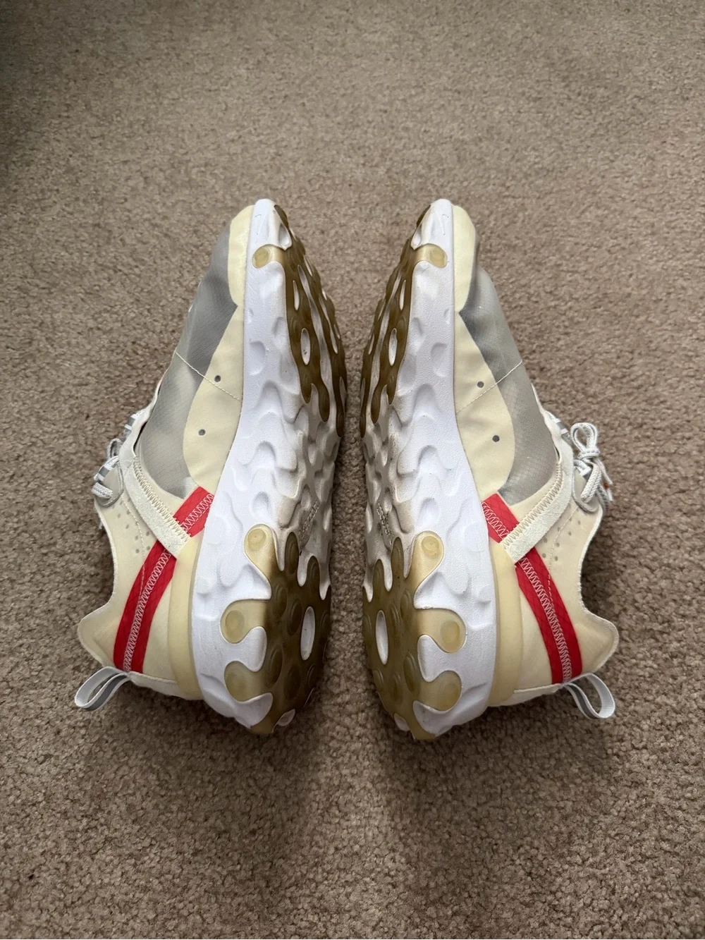 Nike element react