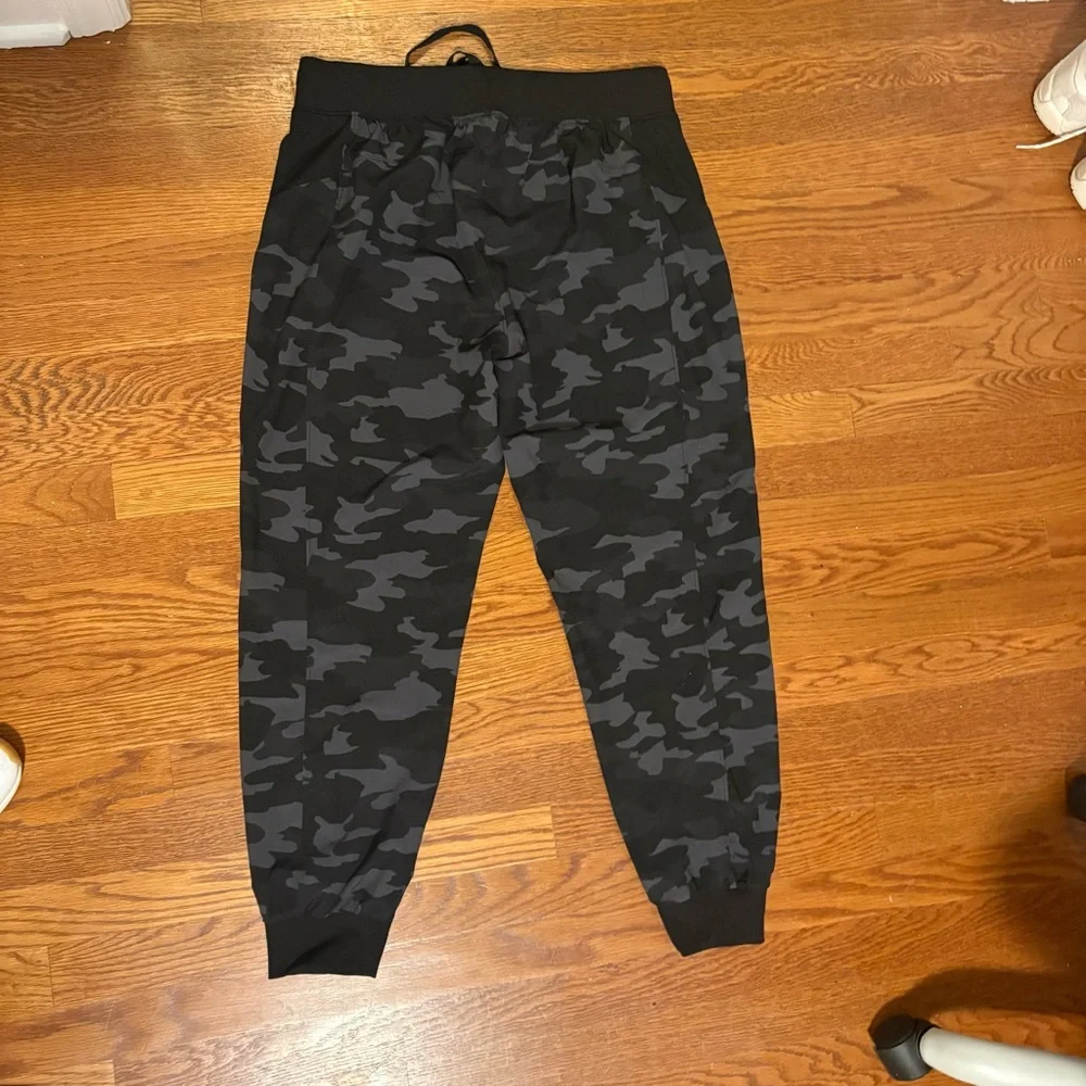 Apana camo patterned