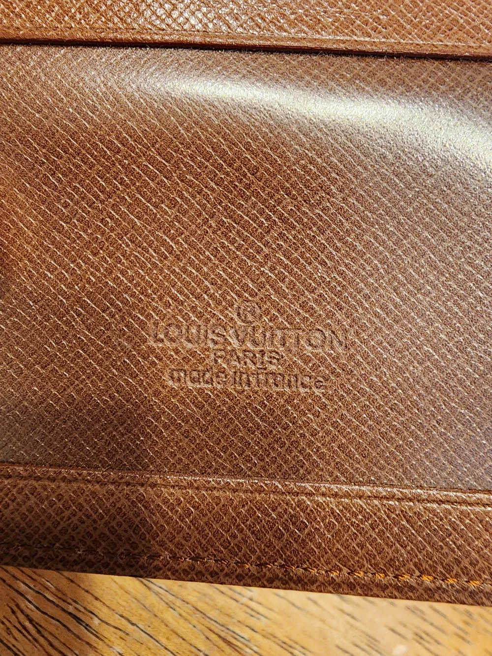 Louis Vuitton elegant brown