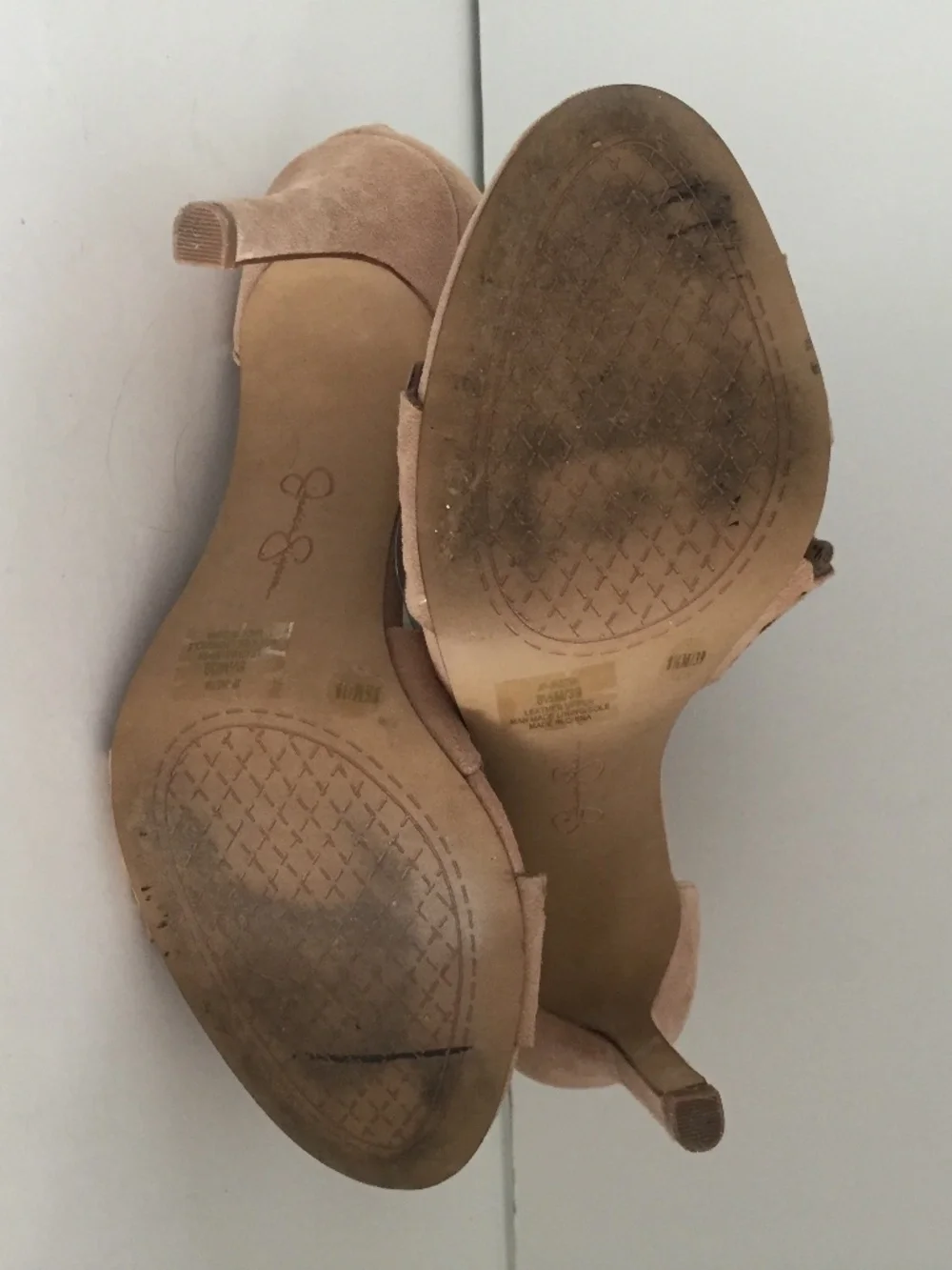 Jessica Simpson chic feminine