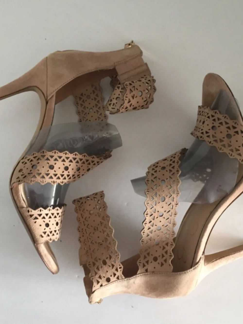 Jessica Simpson chic feminine