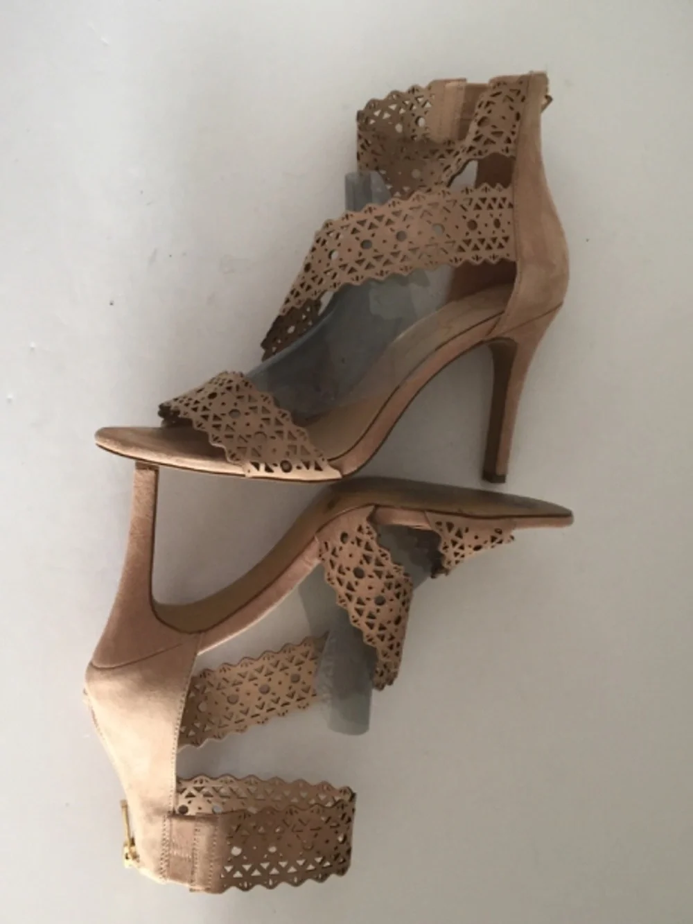 Jessica Simpson chic feminine