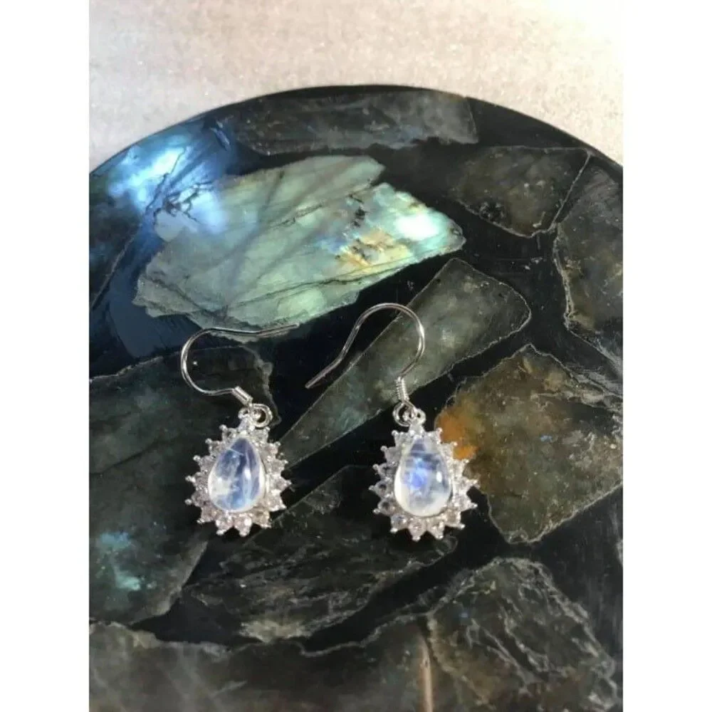 Unbranded beautiful moonstone
