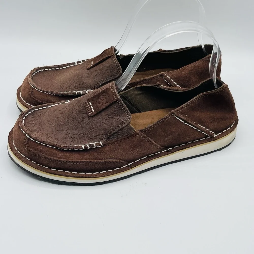 Ariat cruiser by